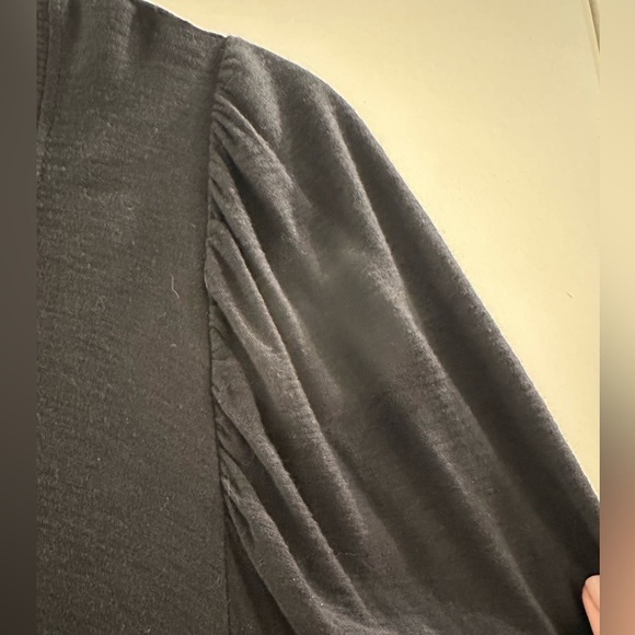 Nation LTD Tabitha Smocked V Neck Long Sleeve Tee Black Medium - Picture 4 of 7